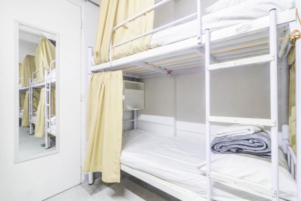 D Bunk Dormitory Pasay Exterior foto
